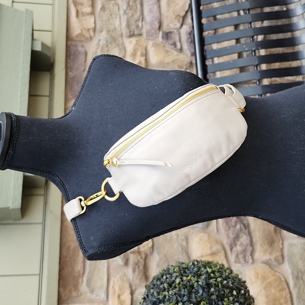 HOBO FERN LEATHER BELT BAG - Picture 15 of 16